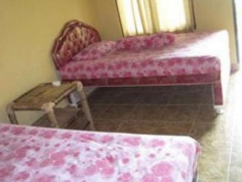Family Garden Homestay Mangsit Bagian luar foto
