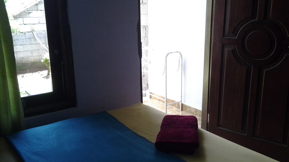 Family Garden Homestay Mangsit Bagian luar foto
